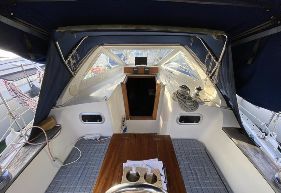 Trident Warrio 40 кокпит