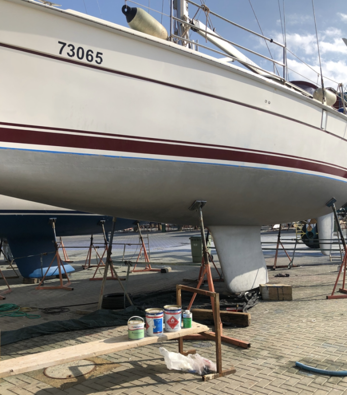 Hunter 44 DS сухой док